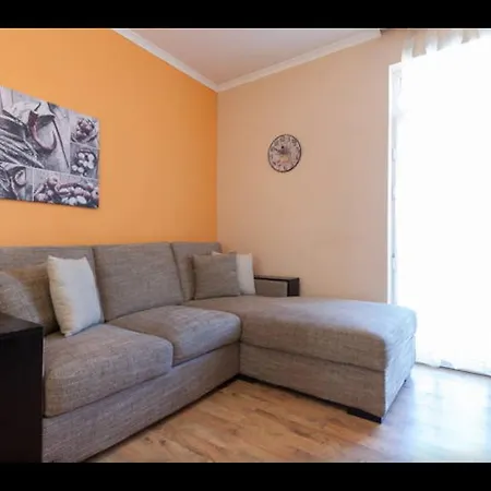 Alexandrovi In Apartment